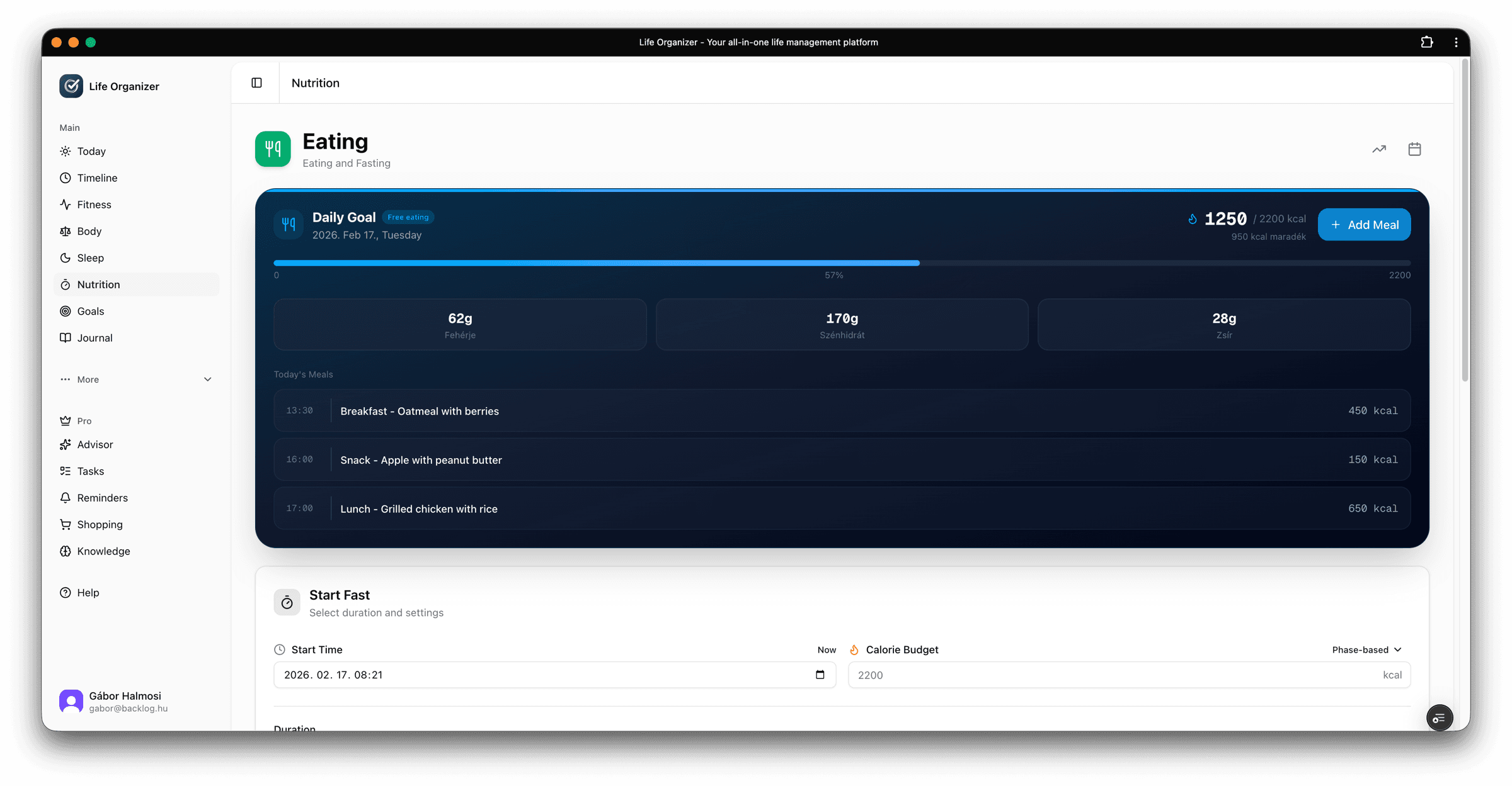 Nutrition dashboard showing daily calorie goal, macros breakdown, meals, and fasting controls